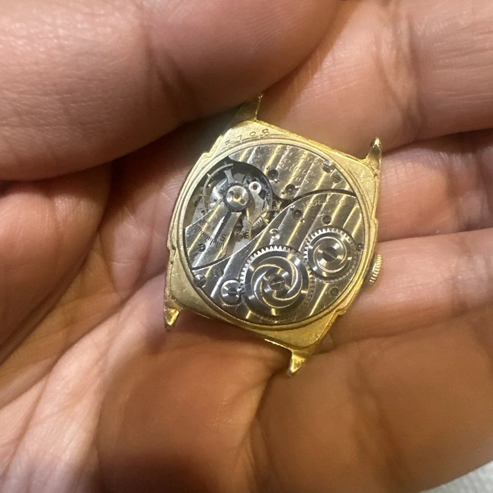Vintage Elgin 15 Jewel Manual Wind Mens watch Parts/Repair  Gold -No Back Cover